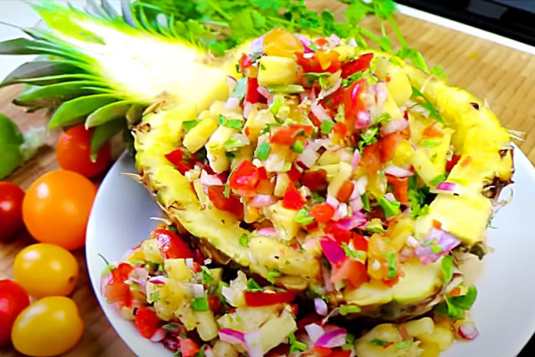 Pineapple Salsa Recipe - Easy Salsa Recipe - Fruity Salsa Recipe