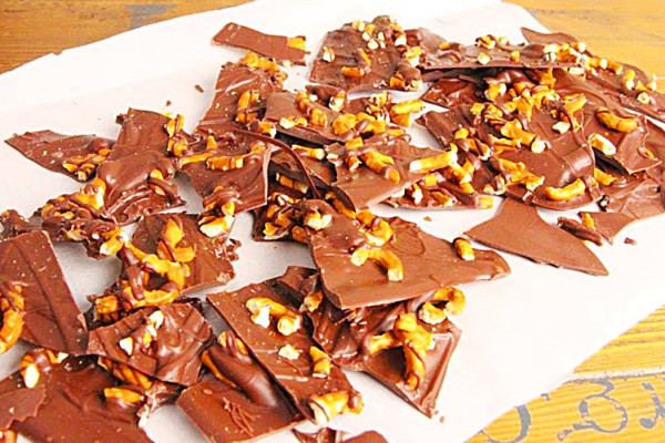 Chocolate Pretzel Bark Recipe - Easy Way To Make Pretzel Bark - Two Ingredient Pretzel Bark