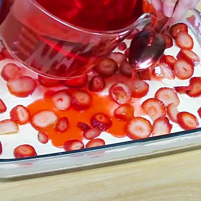 Strawberry Pretzel Salad Recipe - How To Make Jello Salad - Jello Recipe Ideas