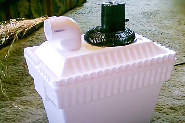 DIY Air Cooler - Ice Chest Air Cooler - Homemade Air Conditioner - Easy Prepper Ideas