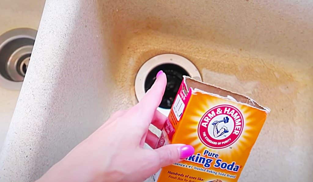 How To Clean Drains Naturally - Vinegar Hacks - Drain Cleaning Hack - Baking Soda Drain Cleaner