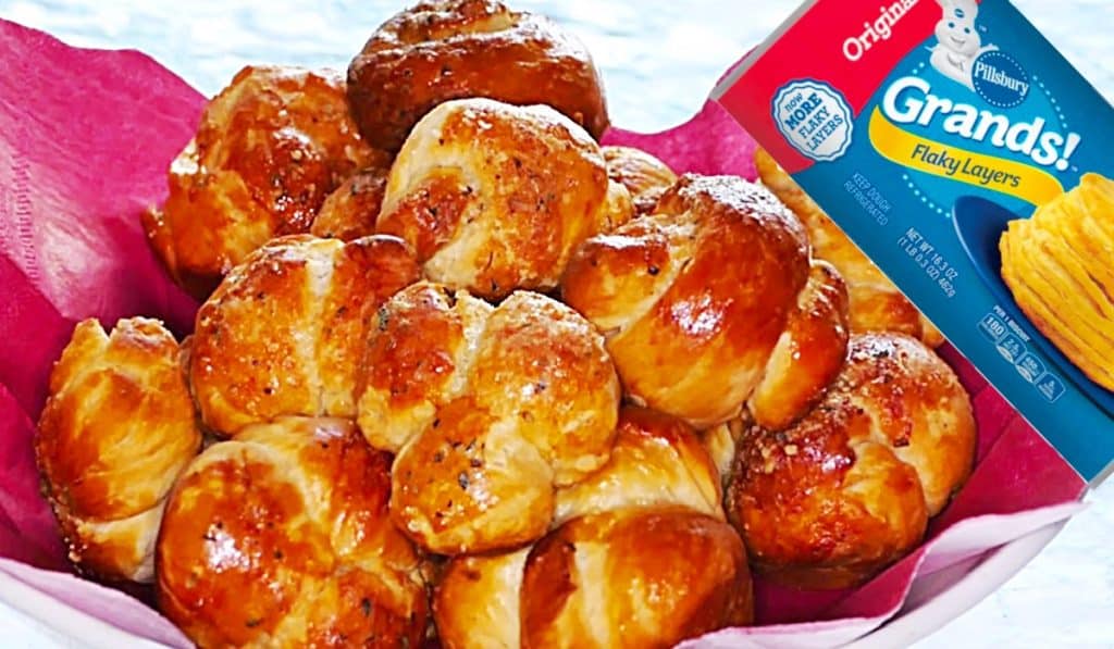 Easy Dinner Rolls Recipe - Easy Bread Roll Ideas - How To Make Rolls - Make Rolls From Canned Biscuits