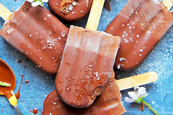 Homemade Fudgesicle Recipe - How To Make Fudgesicles At Home - Fun Dessert Recipes