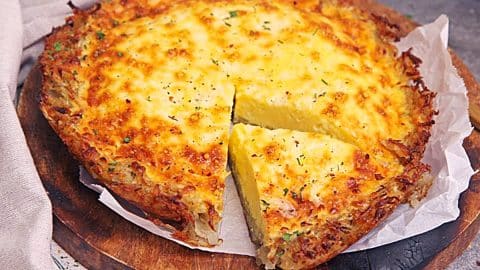 Quiche Lorraine With A Hash Brown Crust Recipe | DIY Joy Projects and Crafts Ideas