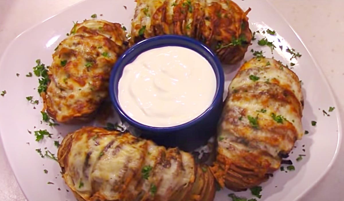 Air Fryer Hasselback Potatoes Recipe | DIY Joy Projects and Crafts Ideas