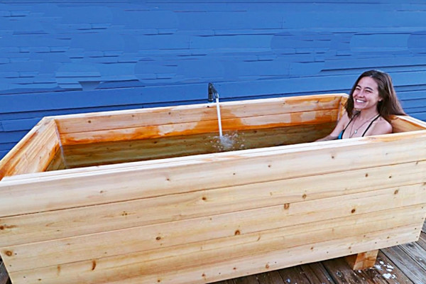 How To Build A Homemade Hot Tub - DIY Cedar Hot Tube - Outdoor Hot Tube Ideas - Summer Projects