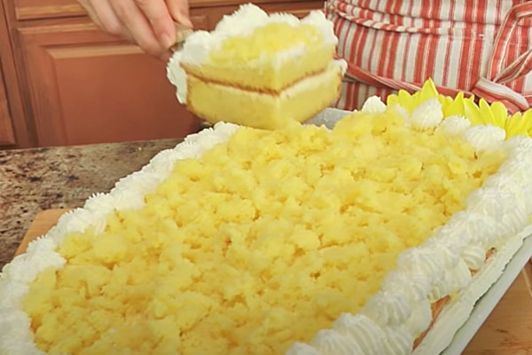 Mimosa Cake Recipe - How To Make A Mimosa Cake - Italian Dessert Ideas