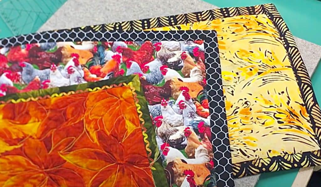 How To Make A Self Binding Placemat - Easy Placemat Ideas - Fun Sewing Project - Easy Sewing Pattern