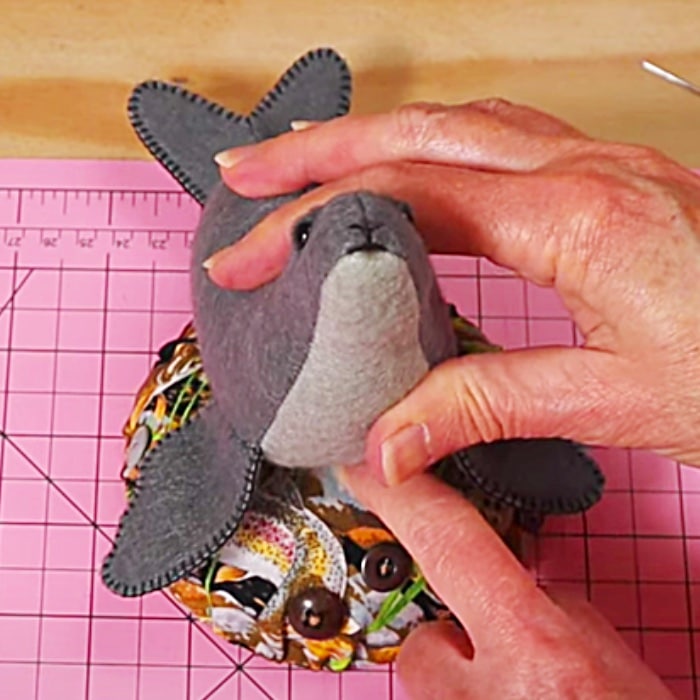 Easy DIY Animal Ideas - Stuffed Seal Sewing Pattern - Seal Pin Cushion Idea