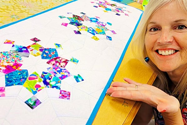 Starburst Table Runner Pattern - Scrappy Table Runner - Easy DIY Table Runner