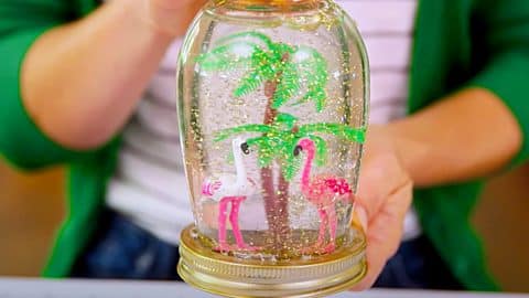 DIY Summer Snow Globes | DIY Joy Projects and Crafts Ideas