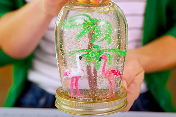 DIY Summer Snow Globes - Easy DIY Snow Globes - How To Make A Snow Globe