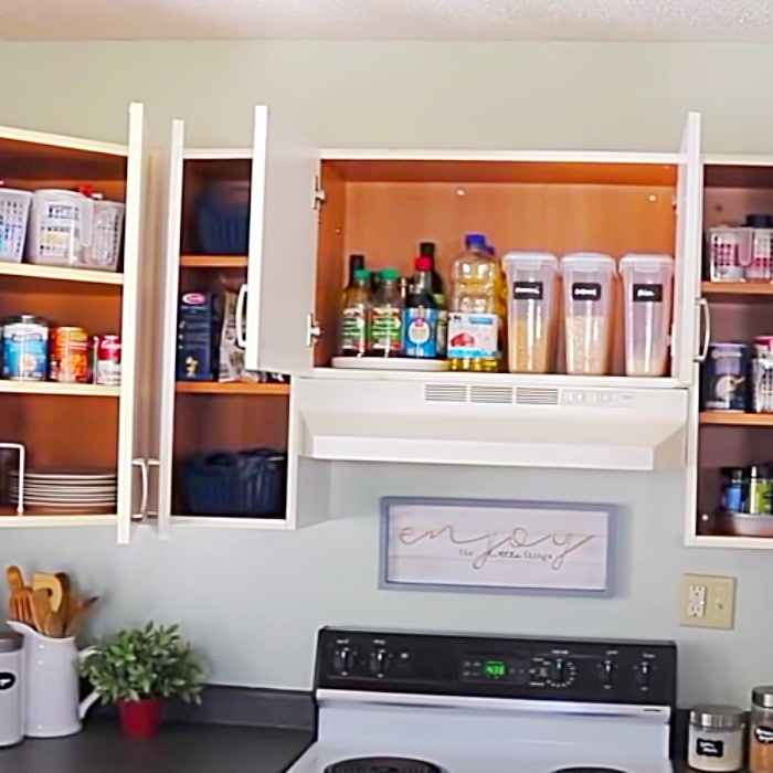 Easy Cabinet Organization - How To Organize Drawers - Organize A Laundry Room