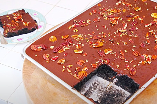 Texas Sheet Cake Recipe - Vintage Texas Cake - Vintage Southern Recipes - Easy Sheet Cake Recipes - How To Make A Chocolate Sheet Cake