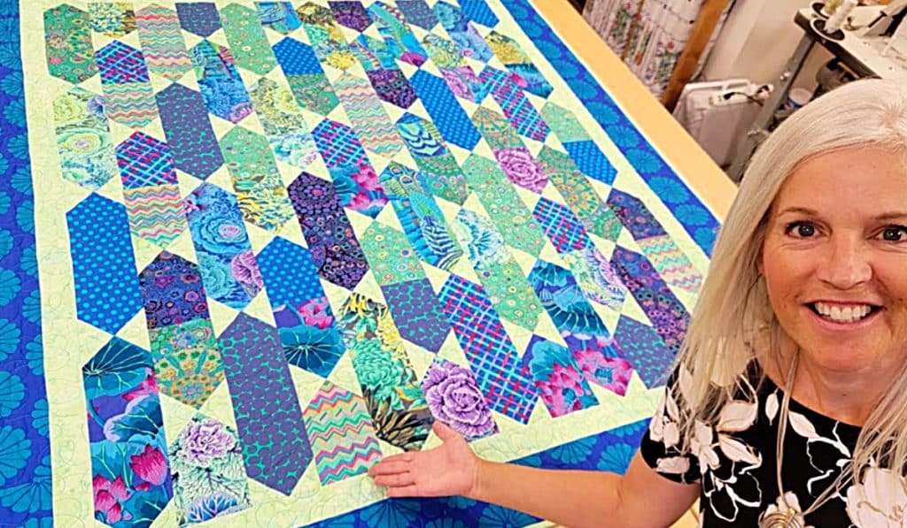 Upstream Quilt With Donna Jordan - How To Make Fat Quarter Quilt - Fat Quarter Ideas _ Donna Jordan Quilt Designs