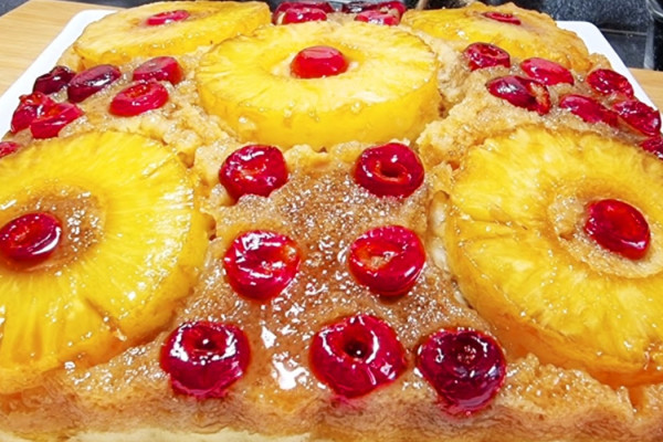 Pineapple Upside Down Cake Recipe - Easy Way To Make Pineapple Upside Down Cake - Dessert Ideas