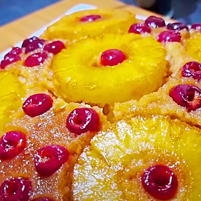 Pineapple Upside Down Cake Recipe - Easy Way To Make Pineapple Upside Down Cake - Dessert Ideas