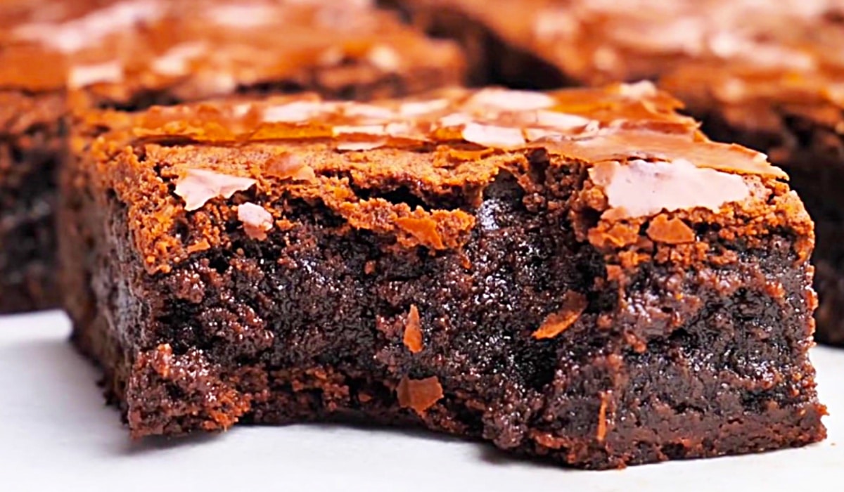 Best Fudgy Brownie Recipe | DIY Joy Projects and Crafts Ideas