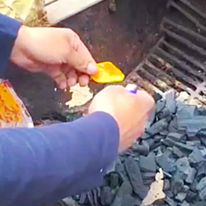 Easy Way To Start A Fire Using Doritos - Prepper Fire - BBQ Hacks - Outdoor Cooking