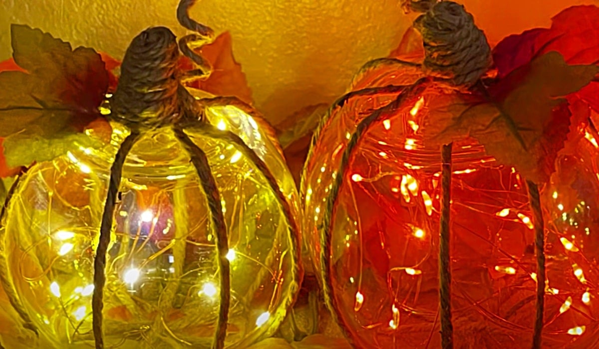 DIY Dollar Tree Pumpkin Lights | DIY Joy Projects and Crafts Ideas