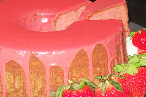 How To Make Strawberry Pound Cake - Easy Pound Cake Recipe - Fruitcake Ideas - Strawberry Jello Cake