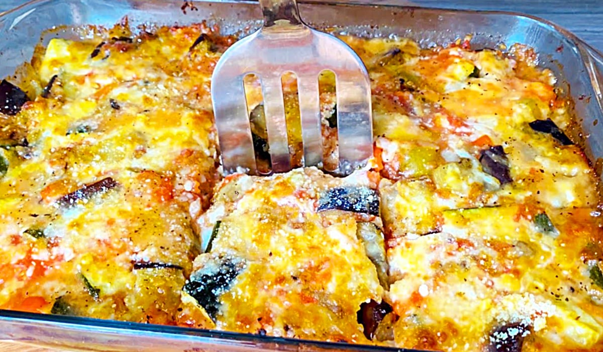 10-Minute Puff Veggie Casserole Recipe | DIY Joy Projects and Crafts Ideas