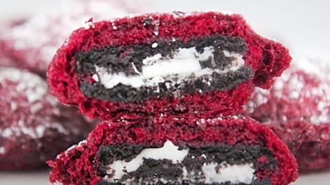 Red Velvet Fried Oreos Recipe | DIY Joy Projects and Crafts Ideas