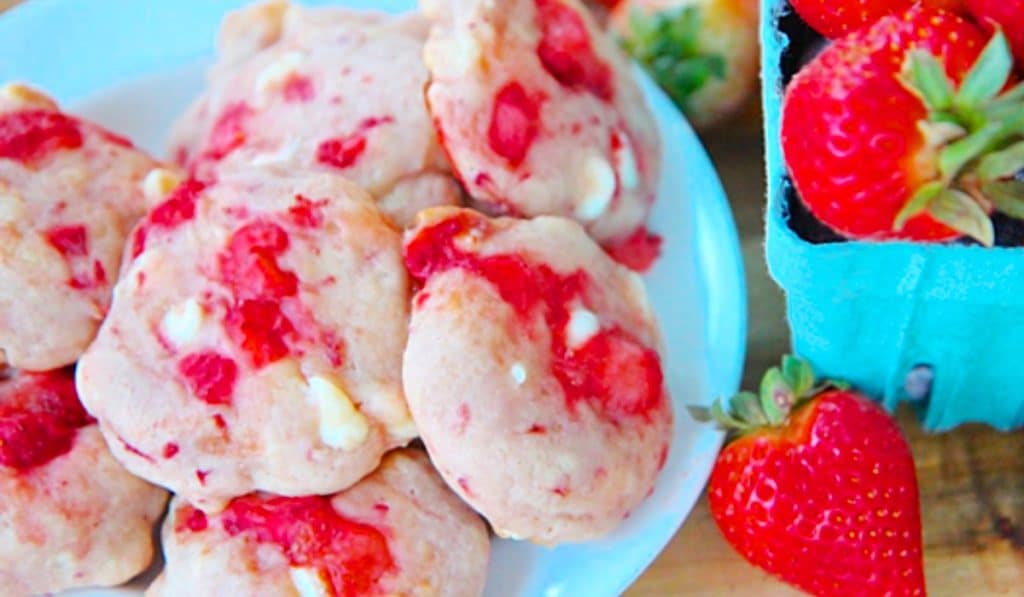 Strawberry Shortcake Cookies - How To Make Strawberry Cookies - Easy Dessert Ideas - Cookie Recipe