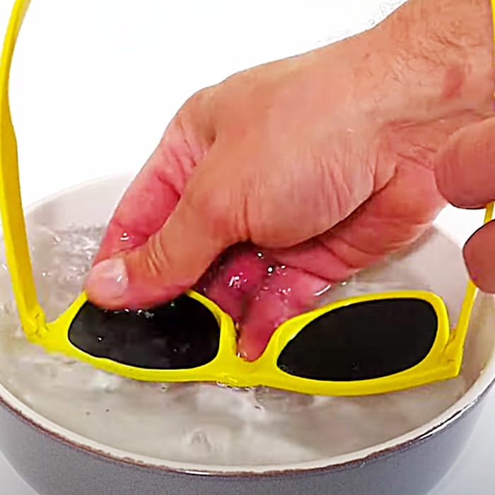 Easy Sunglasses Cleaning Hack - How To Deep Clean Sunglasses - Summer Fashion - Sunglasses Hack