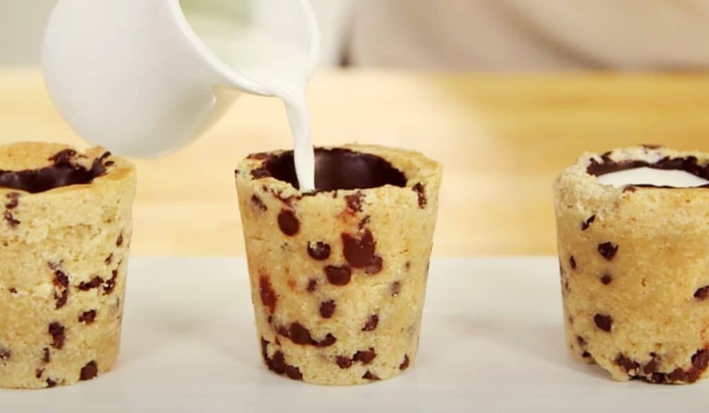 Chocolate Chip Cookie Shots - Easy Way To Make Cookie Cups - Cookie cup Recipe