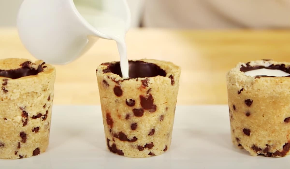 Chocolate Chip Cookie Shots Recipe | DIY Joy Projects and Crafts Ideas