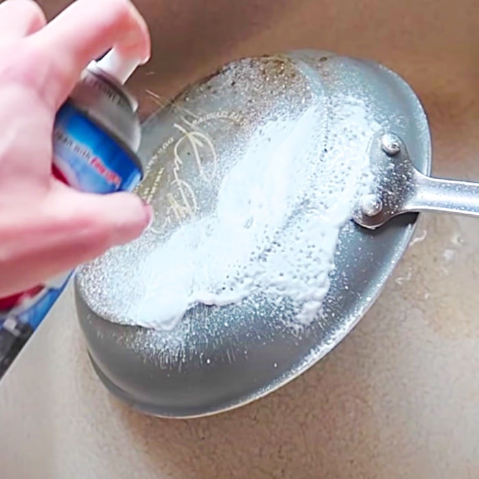 How To Clean Grungy Pots And Pans - Easy Ways To Clean Dirty Pans - Clean Pans In Two Minutes