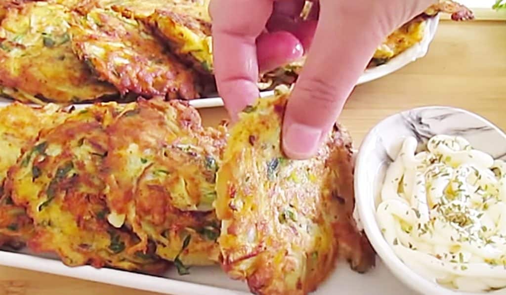 Onion Fritters Recipe - Easy Fritters Recipe - How To make Onion Fritters