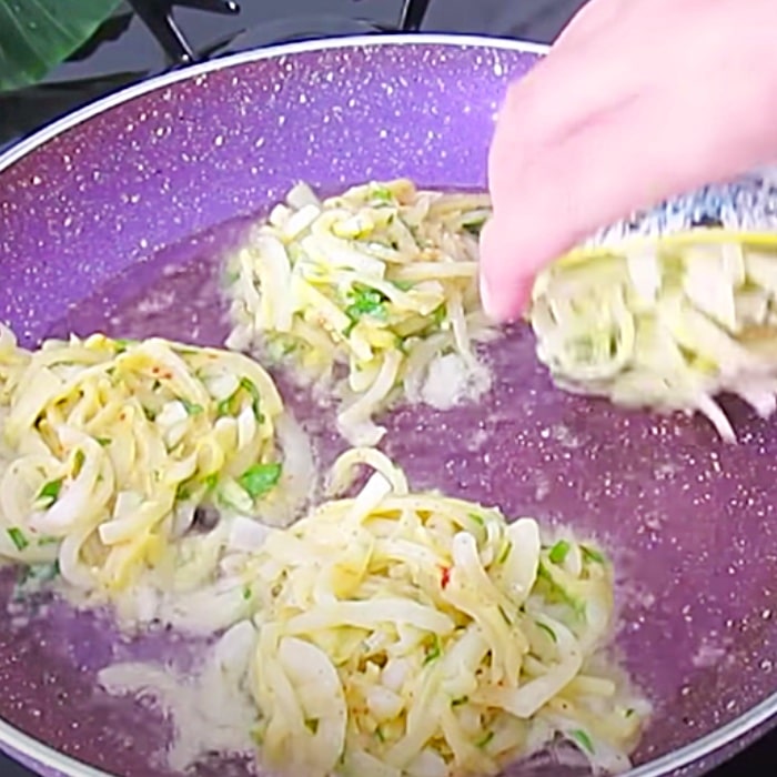 East Side Dish Ideas - Onion Fritters Recipe - Fritter Ideas