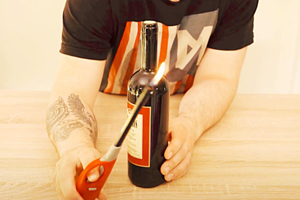 How To Open A Bottle Of Wine Without A Corkscrew - Easy Wine Bottle Hacks - How To Open Wine
