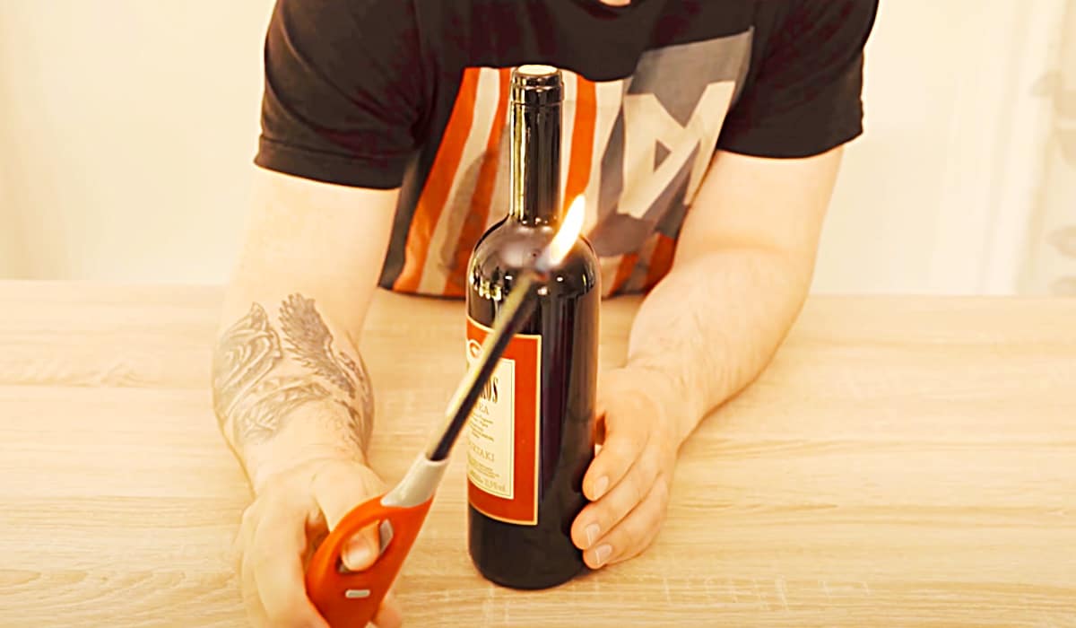 How To Open A Bottle Of Wine Without A Corkscrew | DIY Joy Projects and Crafts Ideas