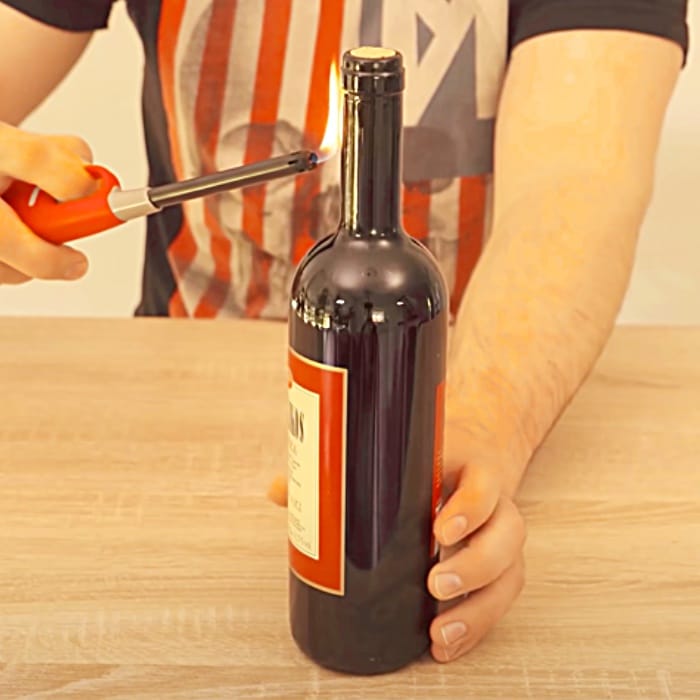 How To Open A Bottle Of Wine Without A Corkscrew - Easy Wine Bottle Hacks - How To Open Wine