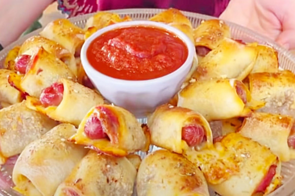 Pigs In A Blanket Recipe - How To Make Pigs In The Blanket - Easy Appetizer Recipe