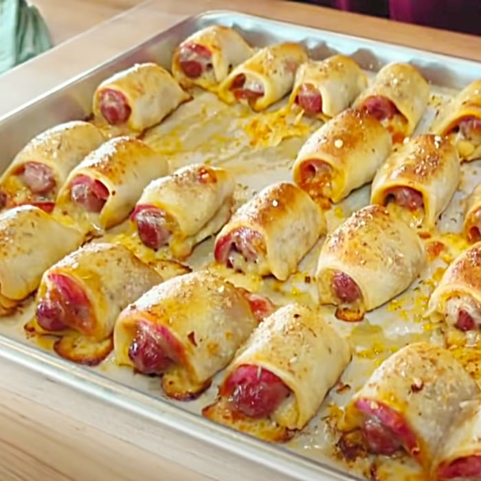 Pigs In A Blanket Recipe - How To Make Pigs In The Blanket - Easy Appetizer Recipe
