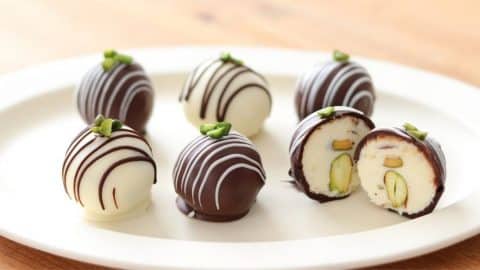 Cream Cheese Chocolate Truffle Recipe | DIY Joy Projects and Crafts Ideas