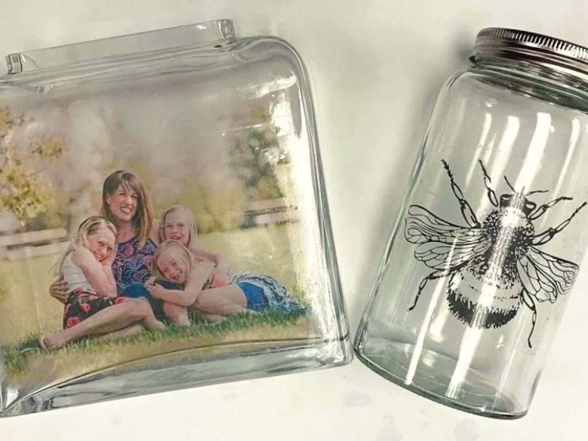 https://diyjoy.com/wp-content/uploads/2021/11/How-to-transfer-photo-to-glass-jar-DIY-1200x900.jpg