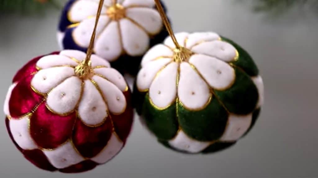 DIY Royal Velvet Christmas Ornaments Tutorial