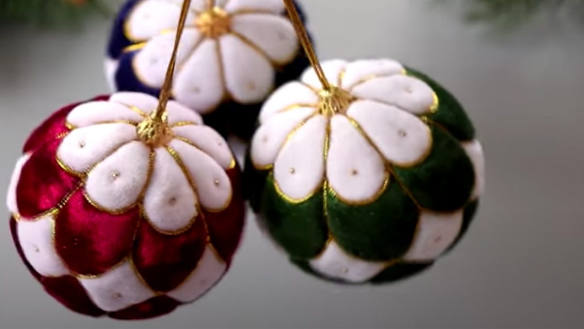 DIY Christmas Ornaments, Velvet Ornaments