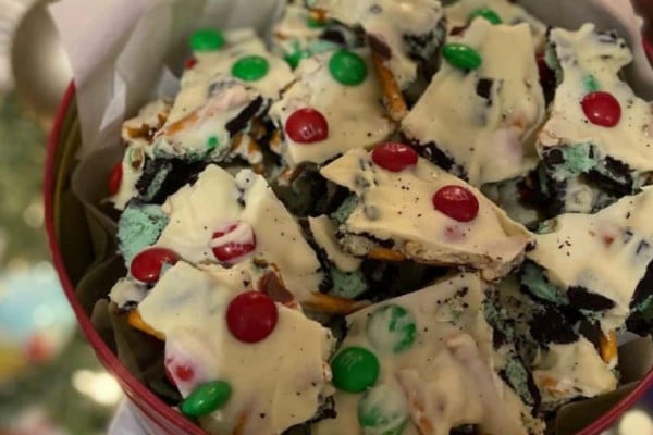 Easy Christmas Bark Recipe Using Leftover Candies