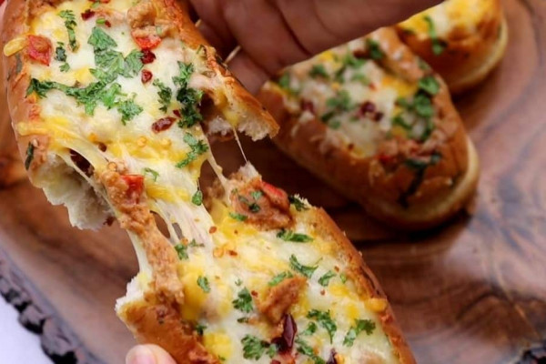 Easy and cheap Stuffed Chicken Cheese Burger