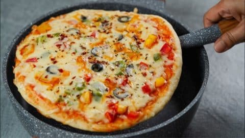 How to Make Pizza Using a Frying Pan | DIY Joy Projects and Crafts Ideas