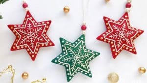 How to Make a Star Ornament with Felt
