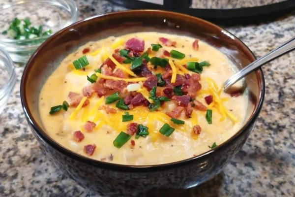 Loaded Baked Potato Soup Crock Pot Recipe