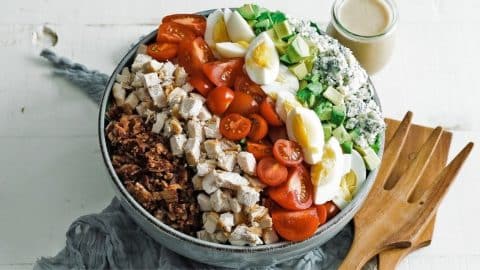 Traditional Cobb Salad Recipe | DIY Joy Projects and Crafts Ideas