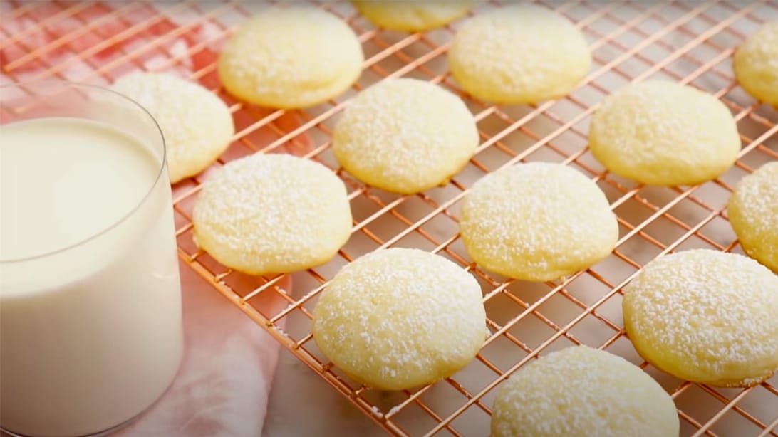 How to Make Cream Cheese Cookies | DIY Joy Projects and Crafts Ideas